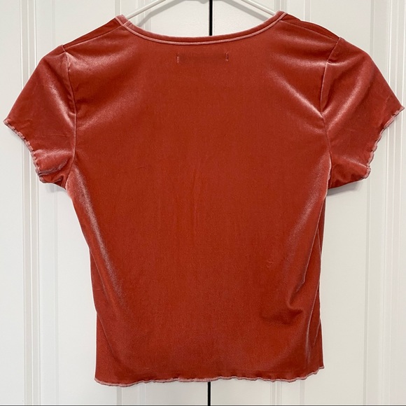 Abercrombie & Fitch Women’s Crushed Velvet Crop Top Size XS, Like New - Picture 3 of 4